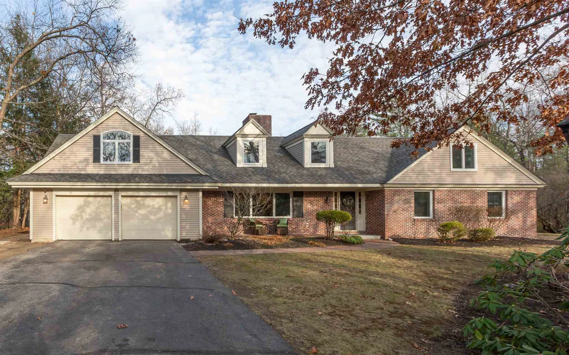 17 Oak Drive Bedford NH 03110