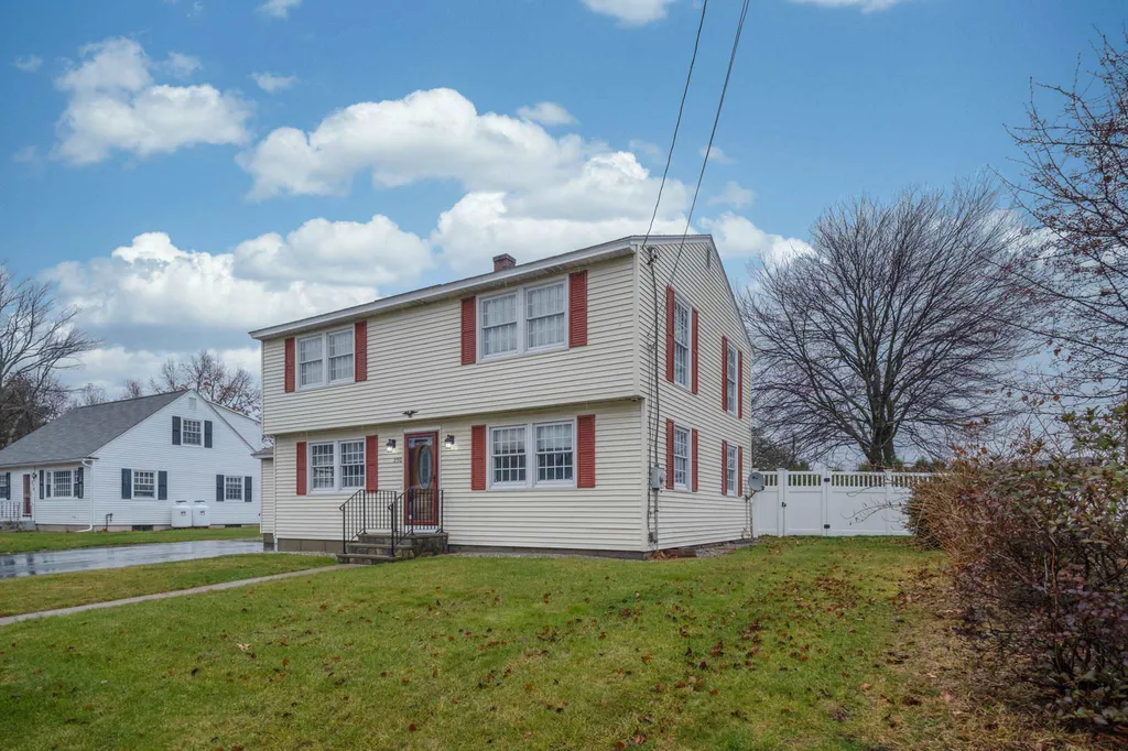 290 Westwood Drive Manchester NH 03103