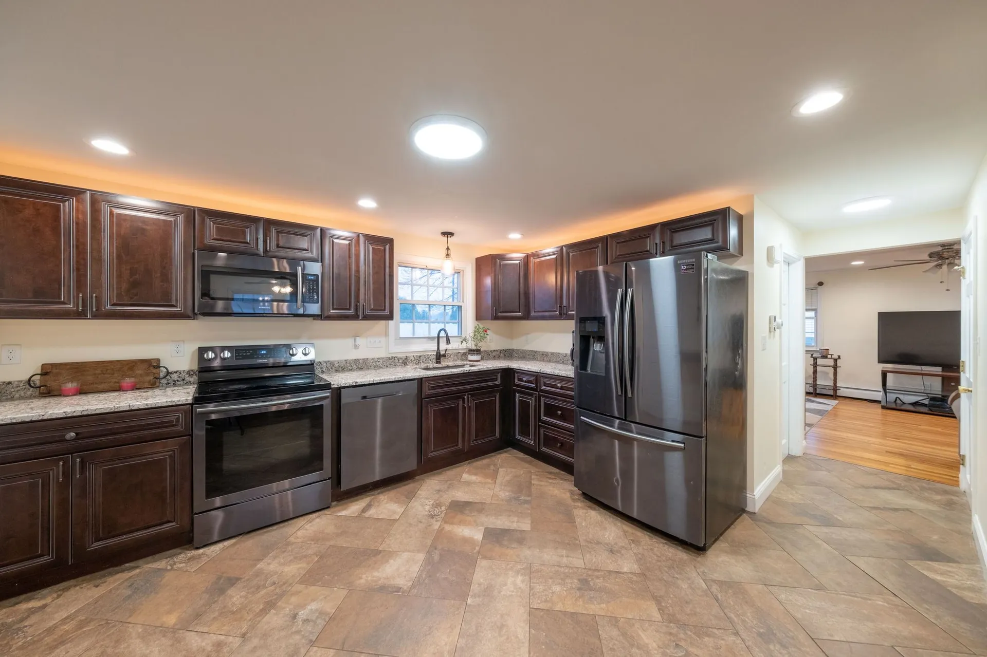 290 Westwood Drive Manchester NH 03103