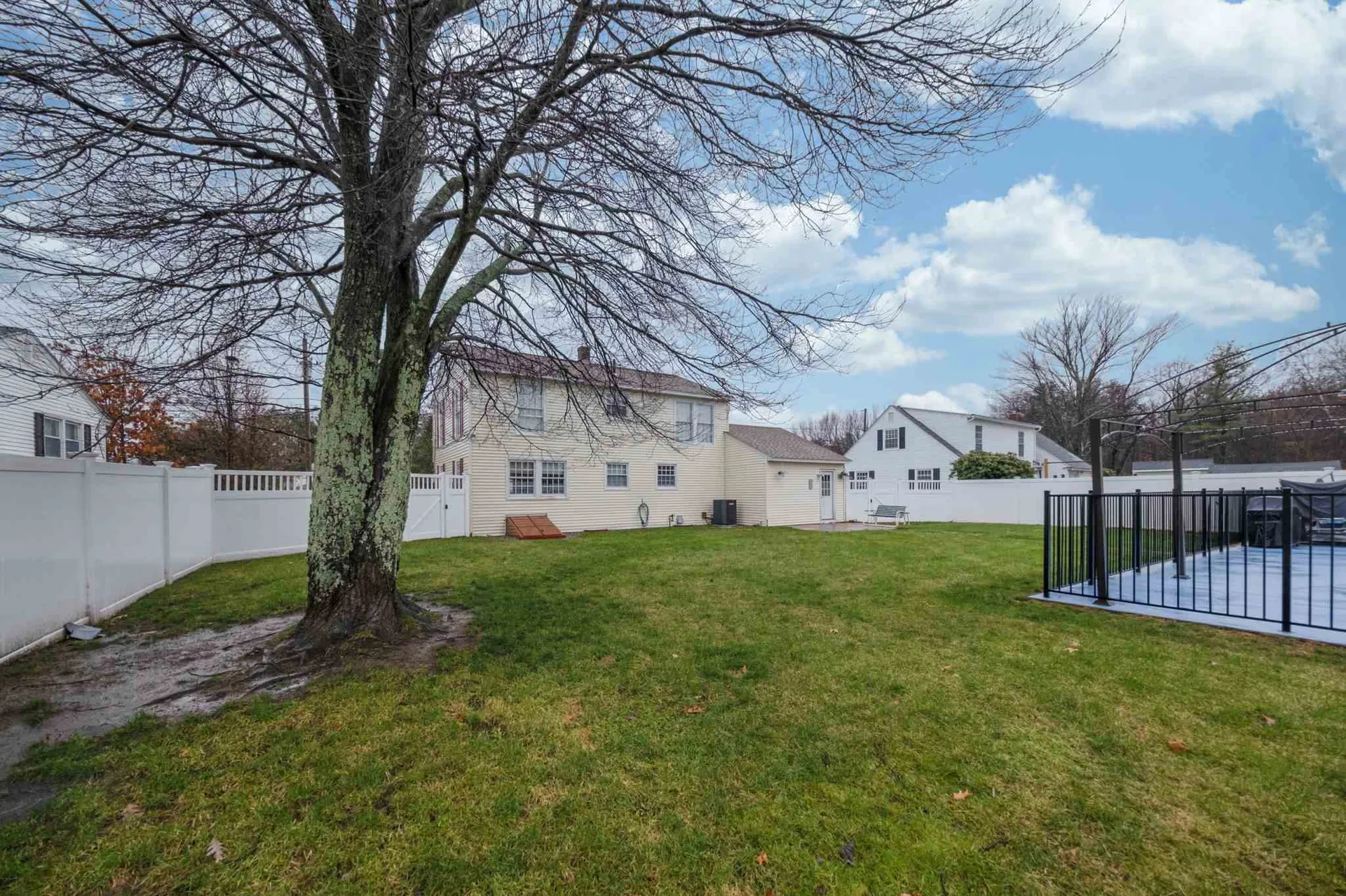 290 Westwood Drive Manchester NH 03103