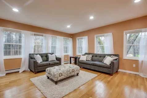 82 Stowell Road Bedford NH 03110
