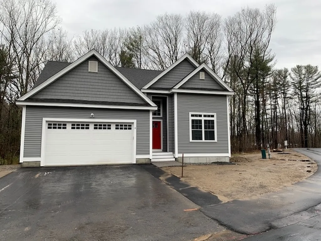 4 Conifer Way Salem NH 03079