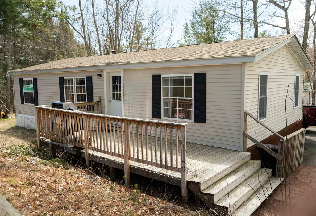4 Allard Street Exeter NH 03833
