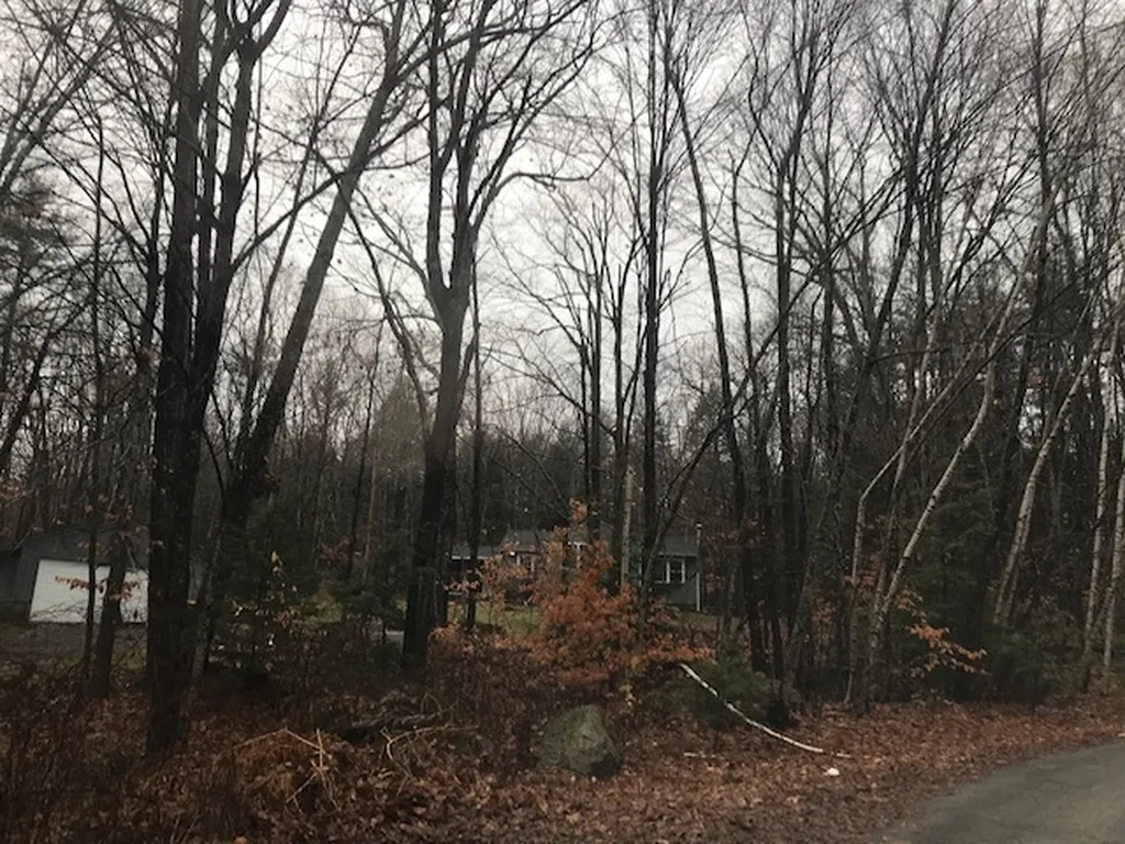 10 Acorn Drive Kingston NH 03848