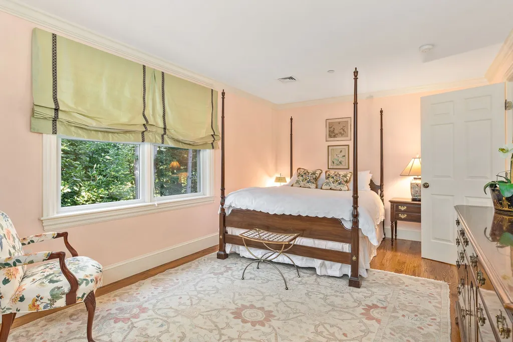 108 Abigale Lane New Castle NH 03854