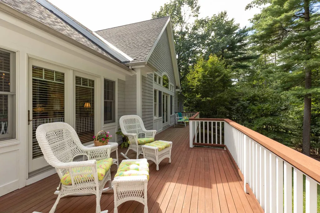 108 Abigale Lane New Castle NH 03854