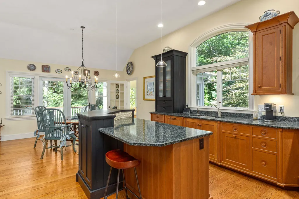 108 Abigale Lane New Castle NH 03854