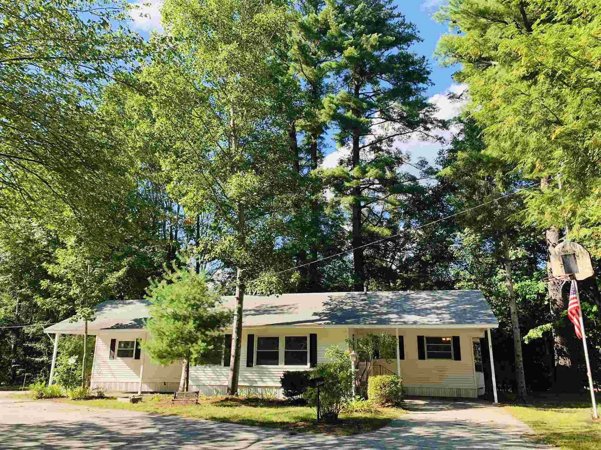 5 Vindale Road Hooksett NH 03106