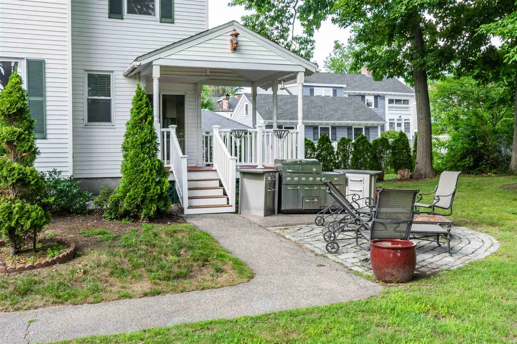969-971 Chestnut Street Manchester NH 03104
