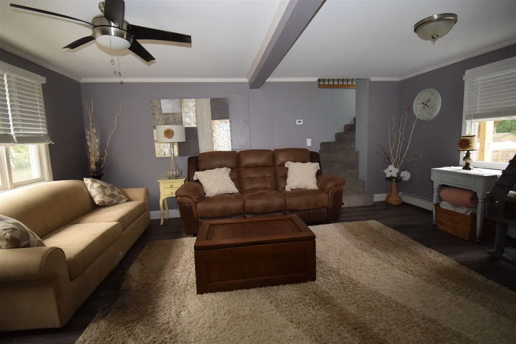 137 Green Road Raymond NH 03077