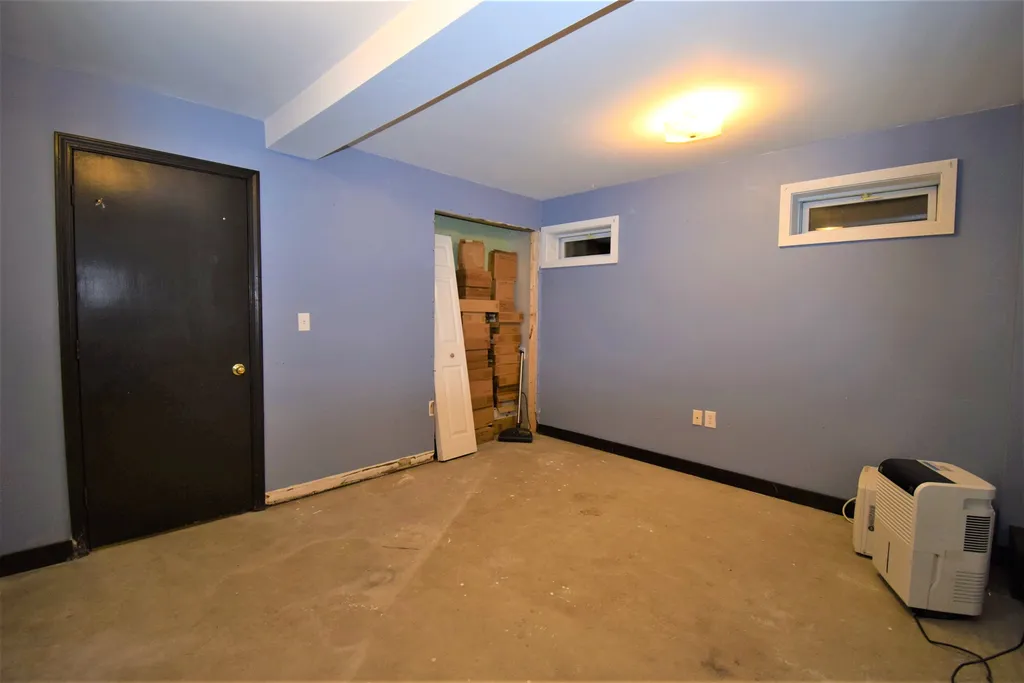 137 Green Road Raymond NH 03077