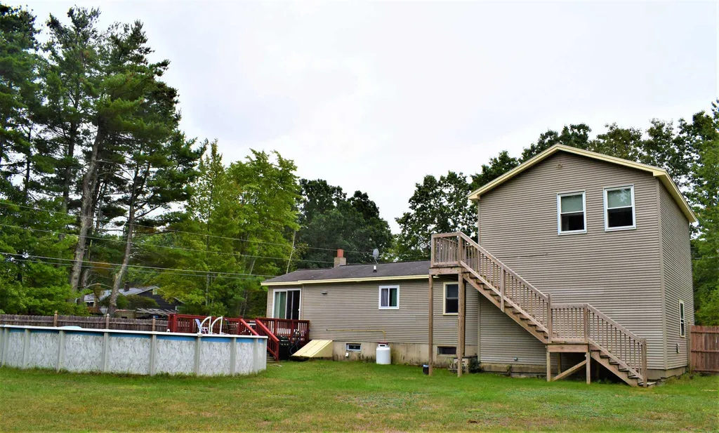 137 Green Road Raymond NH 03077