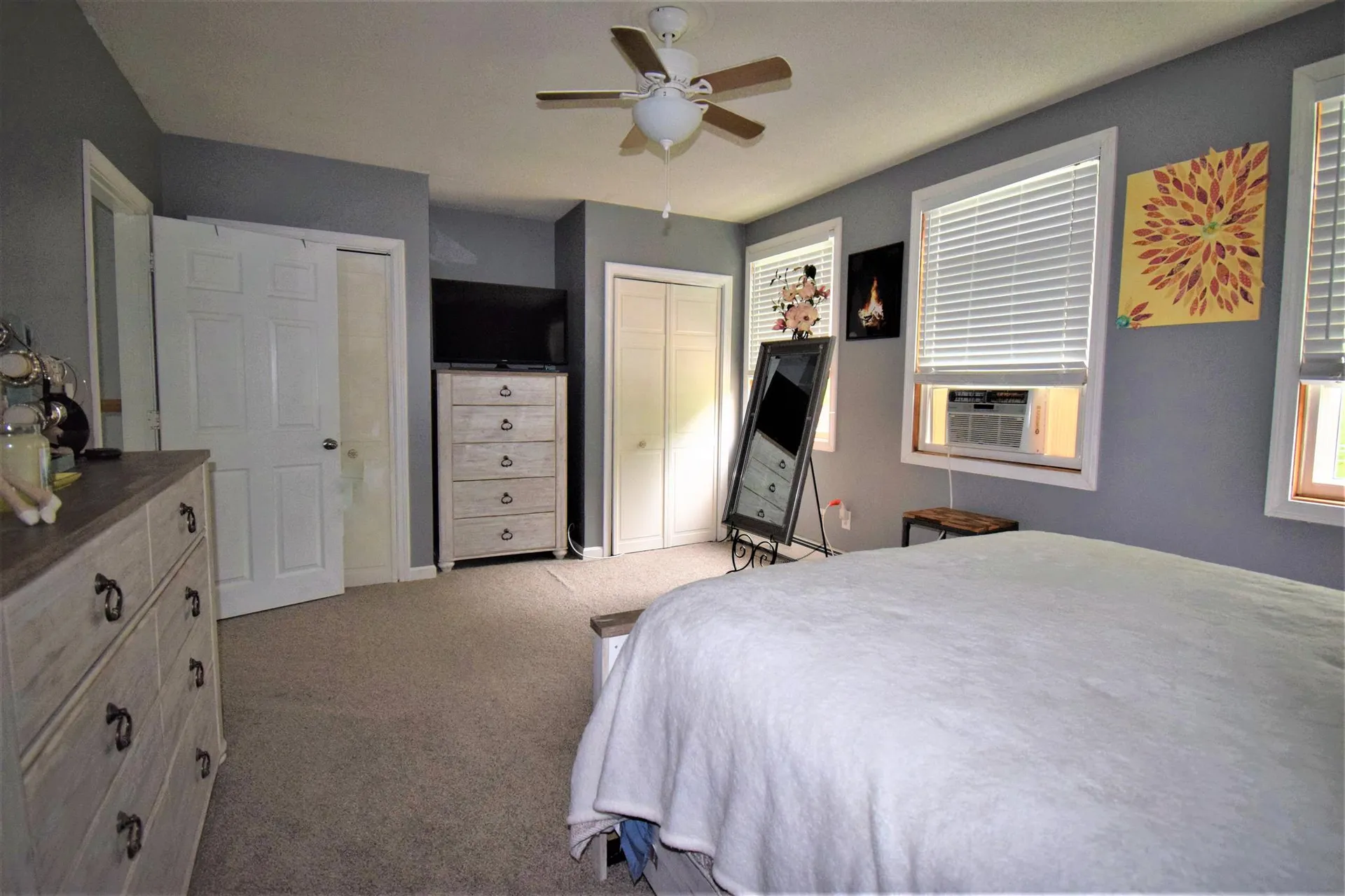 137 Green Road Raymond NH 03077