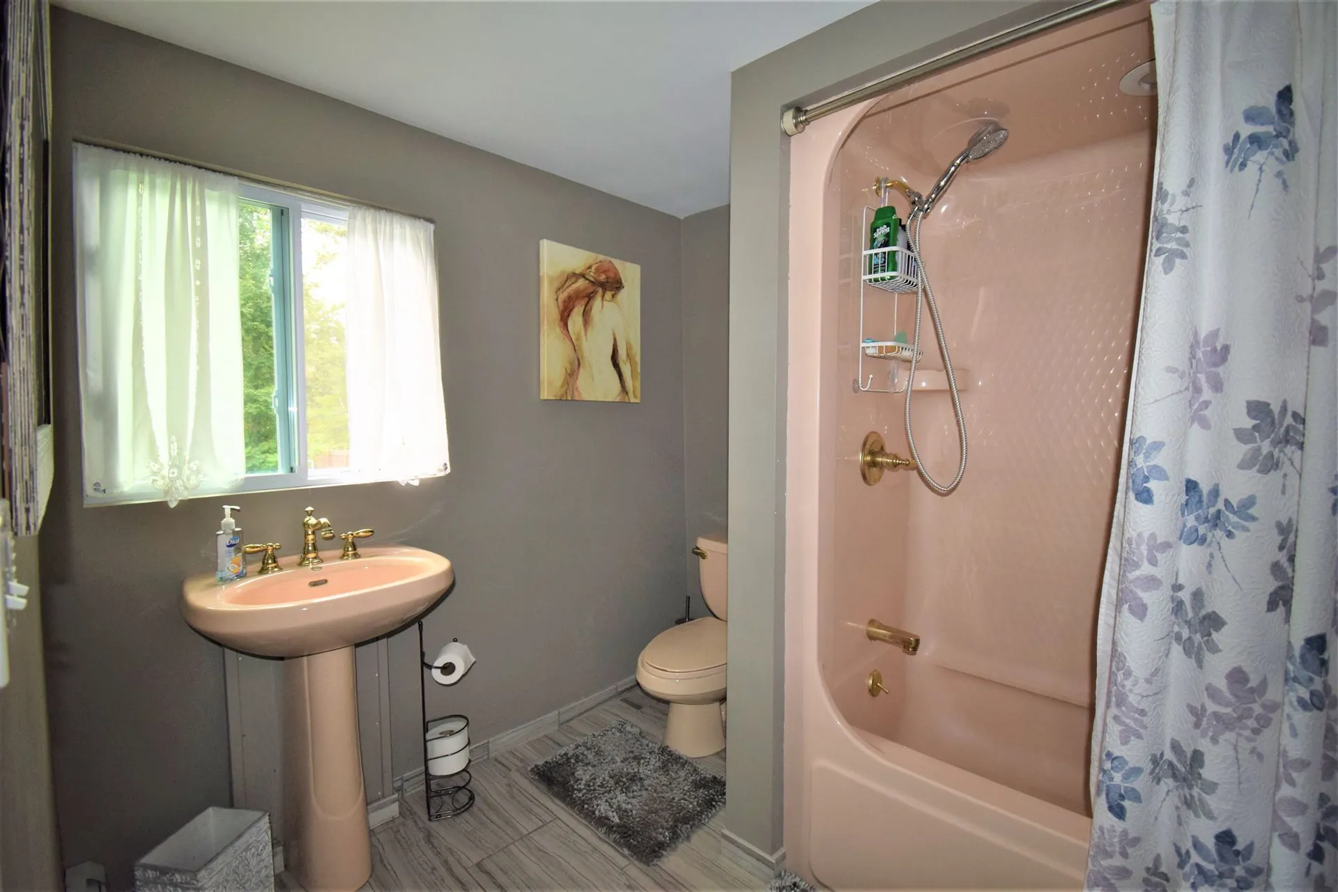 137 Green Road Raymond NH 03077