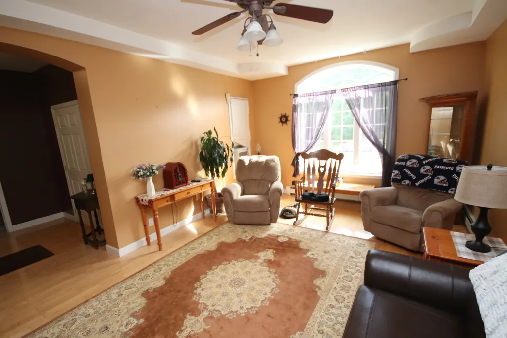 32 Oak Street South Berwick ME 03908