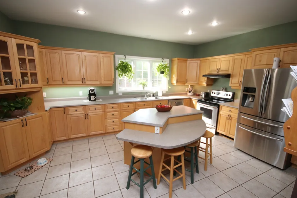 32 Oak Street South Berwick ME 03908