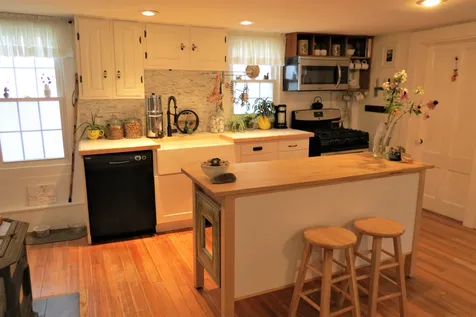 489 Main Street Chester VT 05143