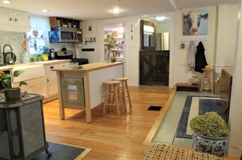 489 Main Street Chester VT 05143