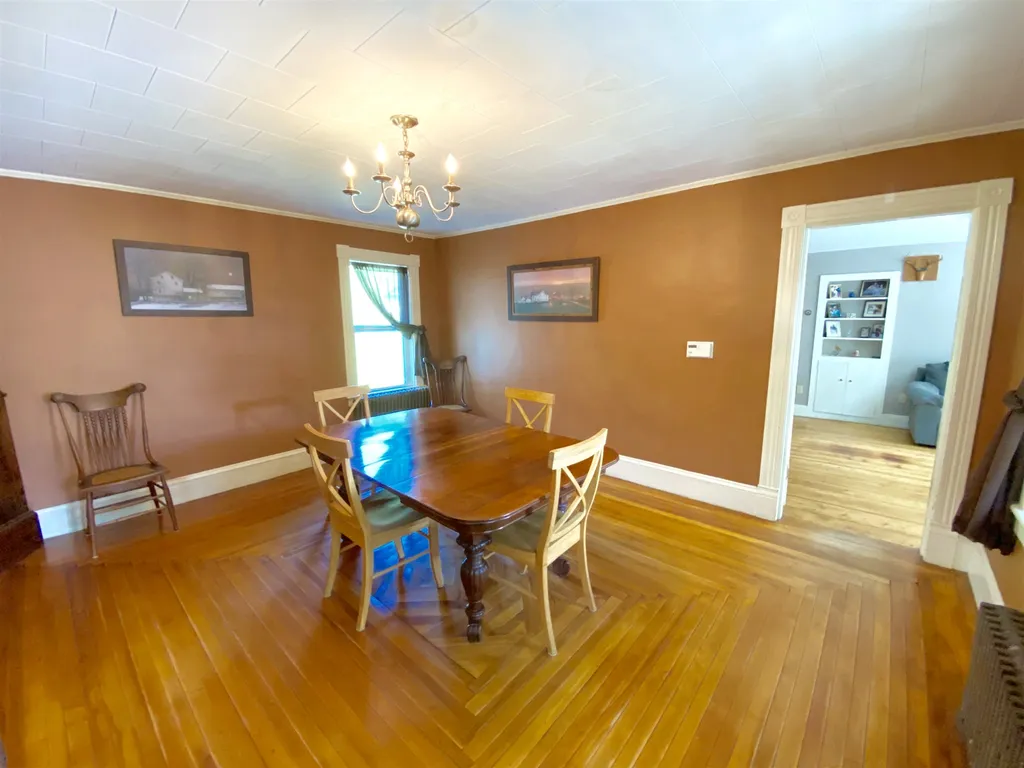 448 Dana Road Pomfret VT 05053