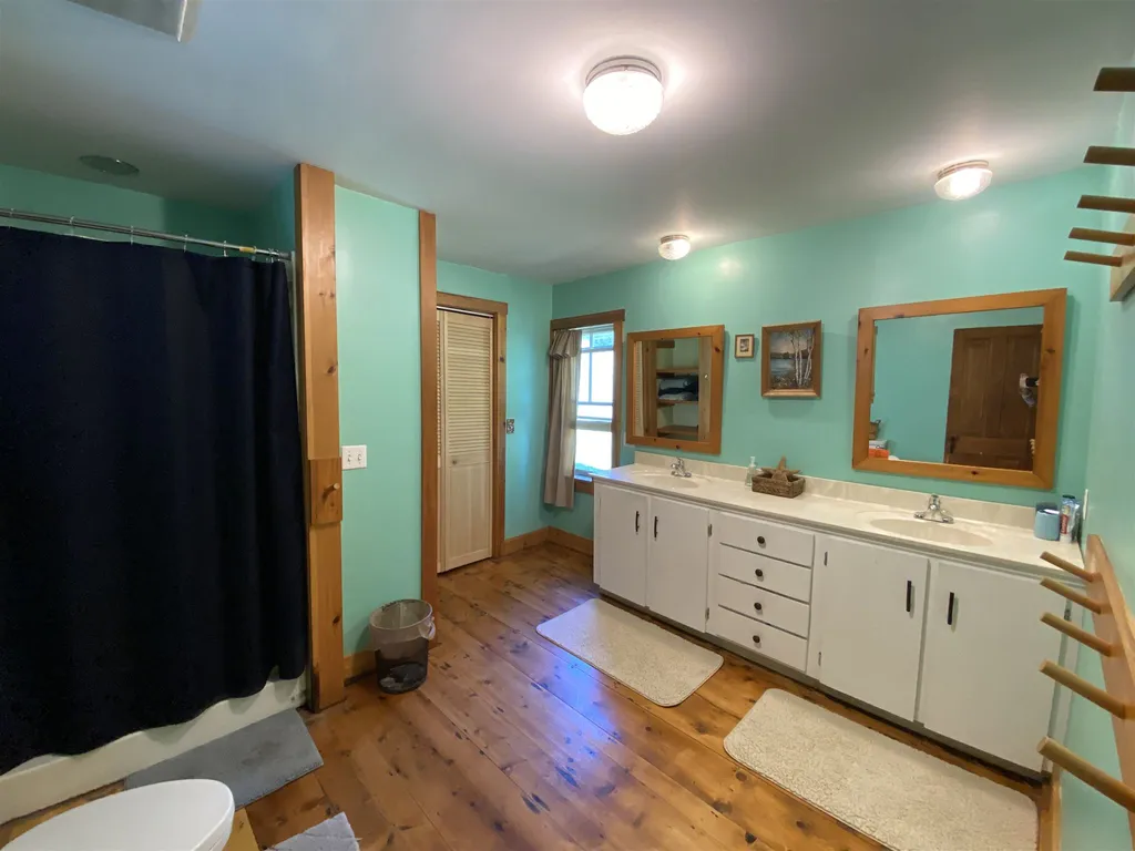 448 Dana Road Pomfret VT 05053