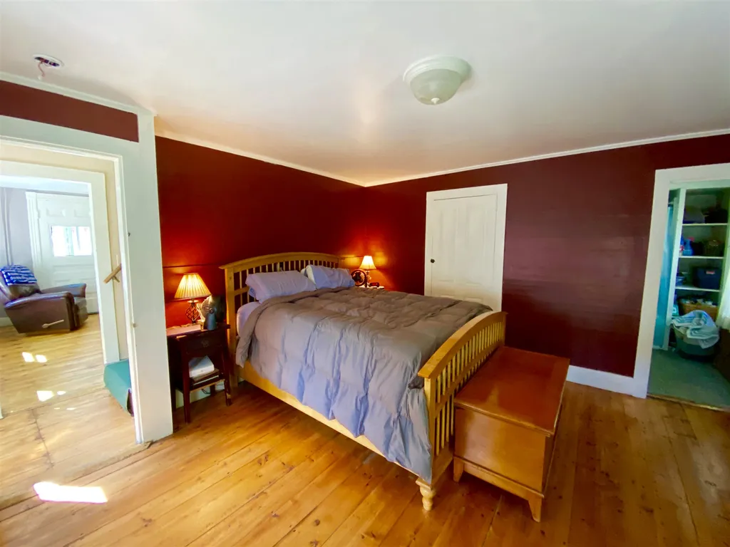 448 Dana Road Pomfret VT 05053