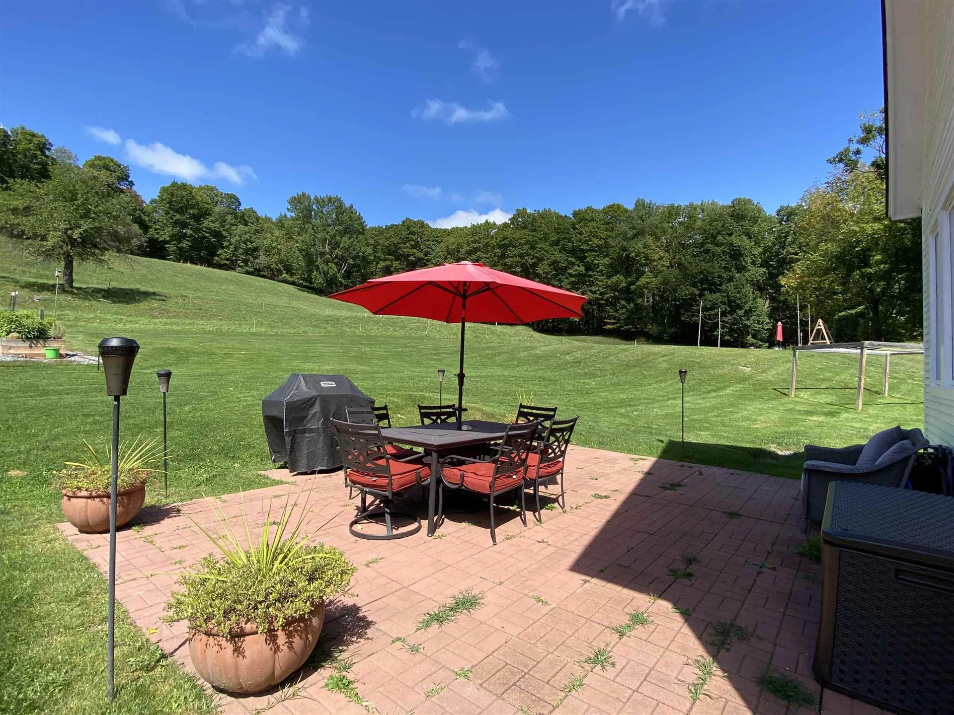 448 Dana Road Pomfret VT 05053