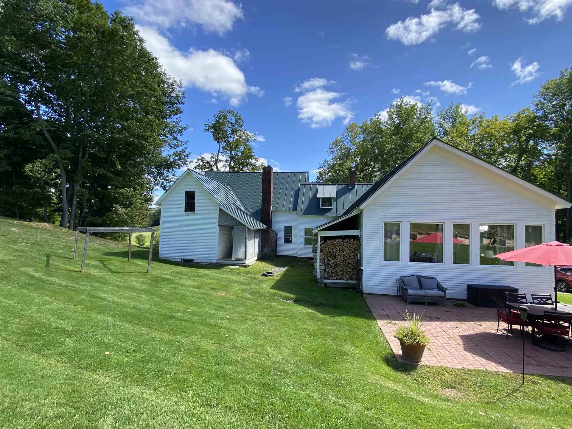 448 Dana Road Pomfret VT 05053