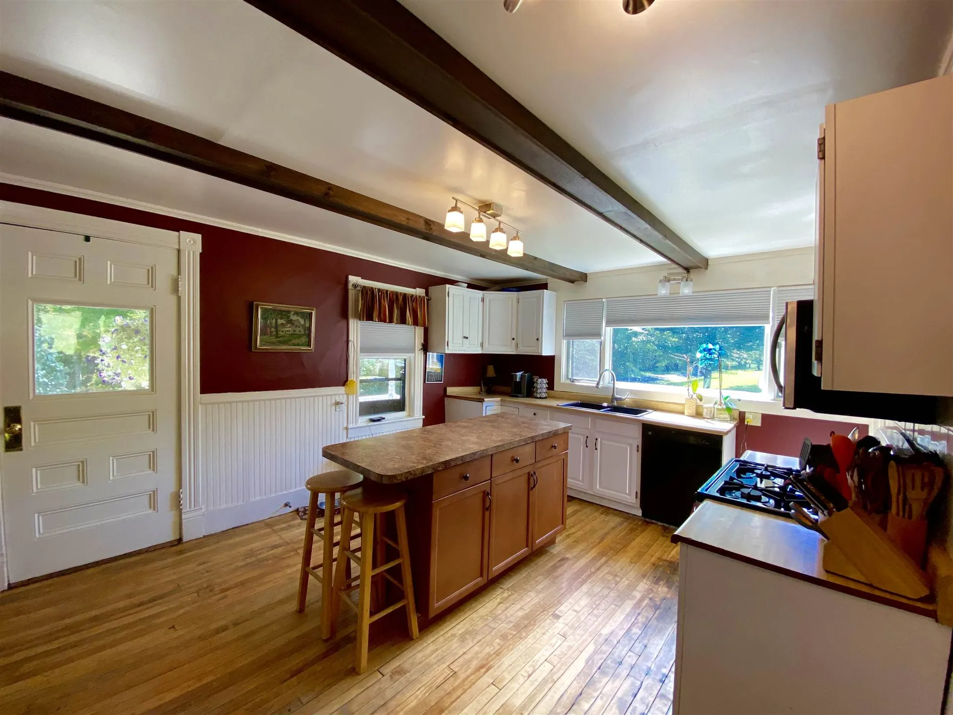 448 Dana Road Pomfret VT 05053