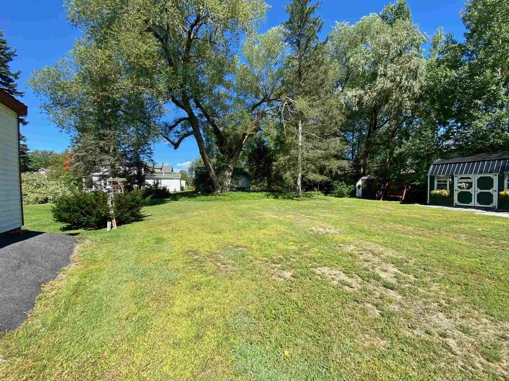 1800 Hutchins Street Berlin NH 03570
