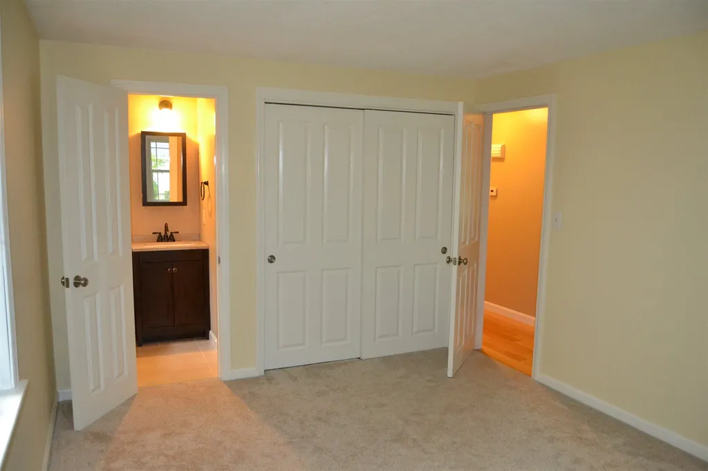 6 Christine Drive Atkinson NH 03811