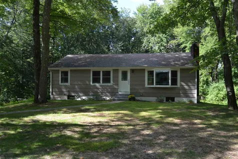 6 Christine Drive Atkinson NH 03811