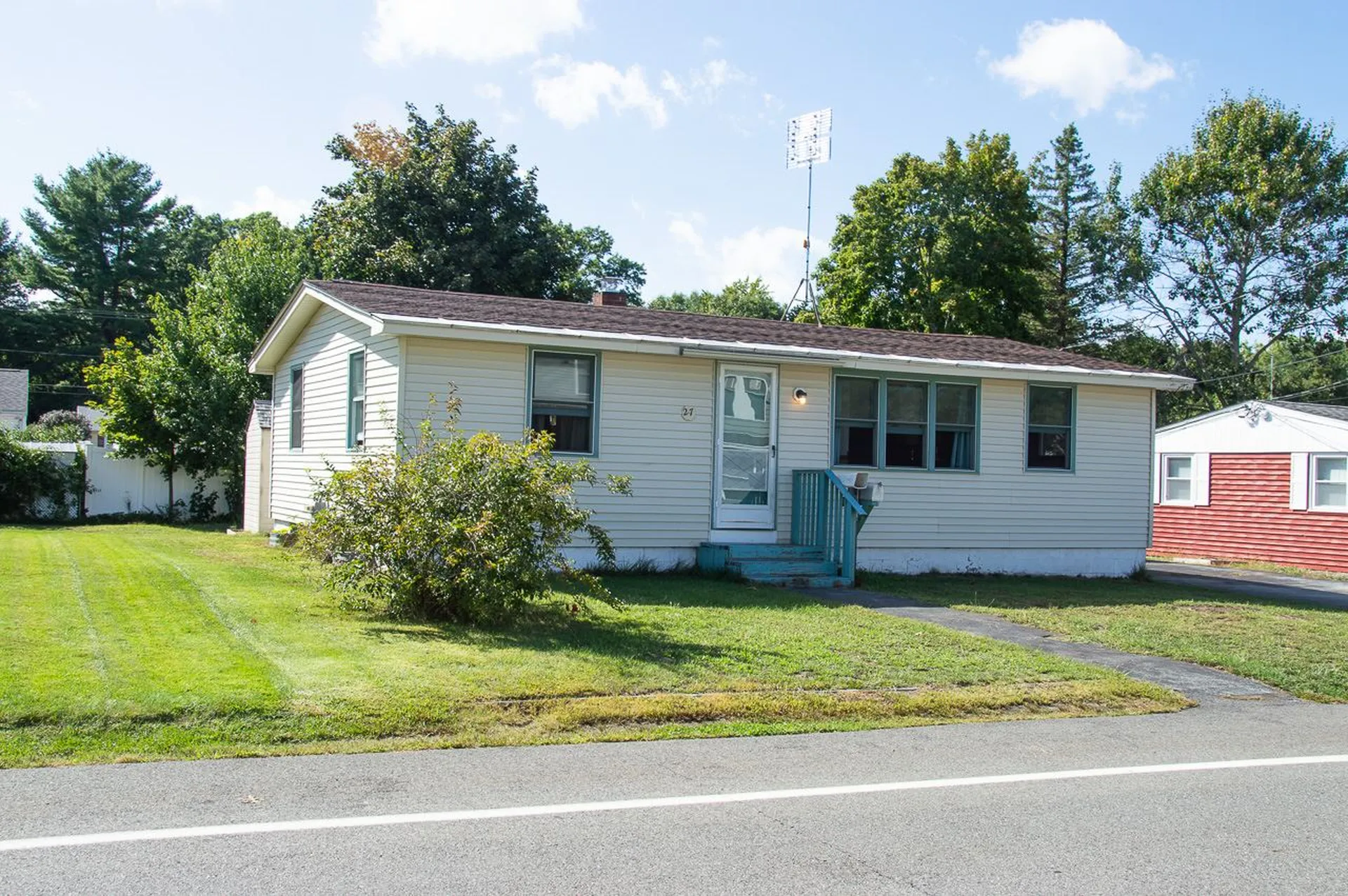 27 12th Street Nashua NH 03060