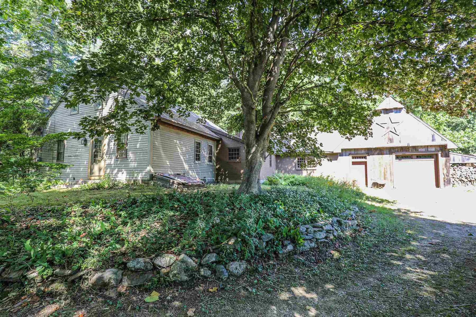 33 Seaverns Bridge Road Merrimack NH 03054