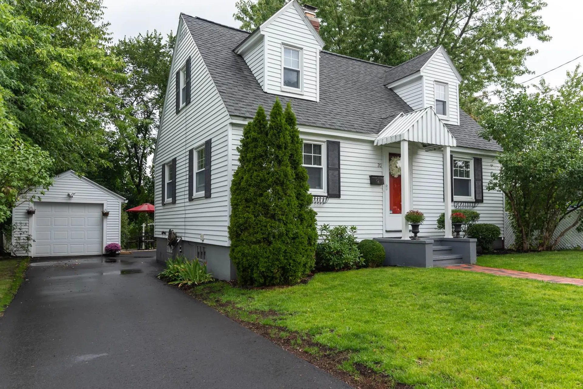 20 Upland Street Manchester NH 03102