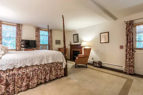 21 Pleasant Street Woodstock VT 05091