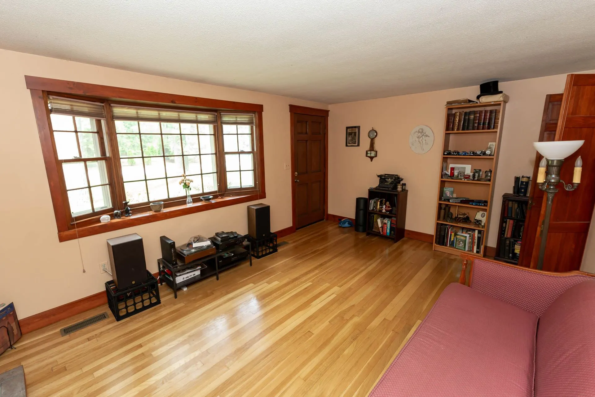 8 Candy Lane Merrimack NH 03054