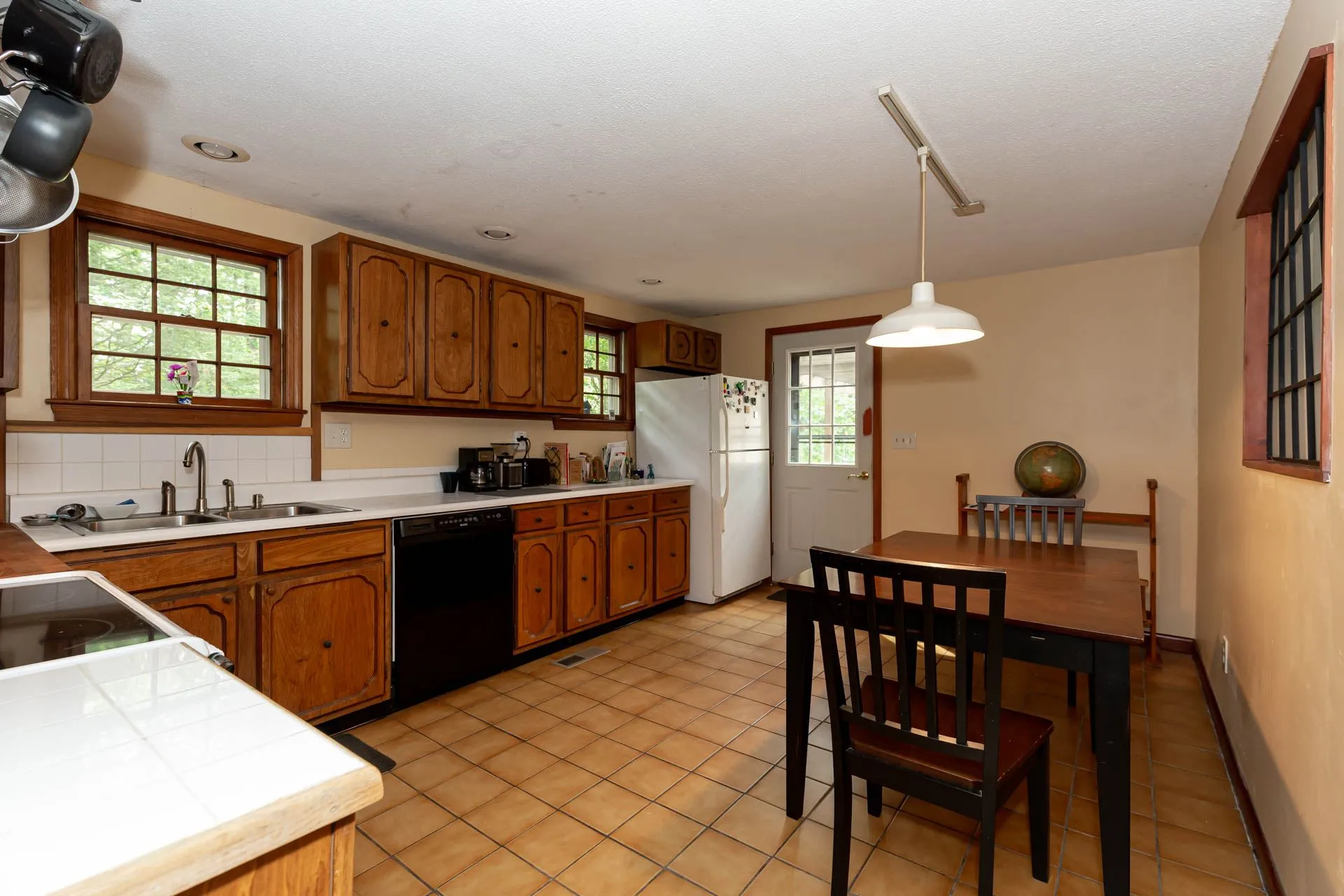 8 Candy Lane Merrimack NH 03054