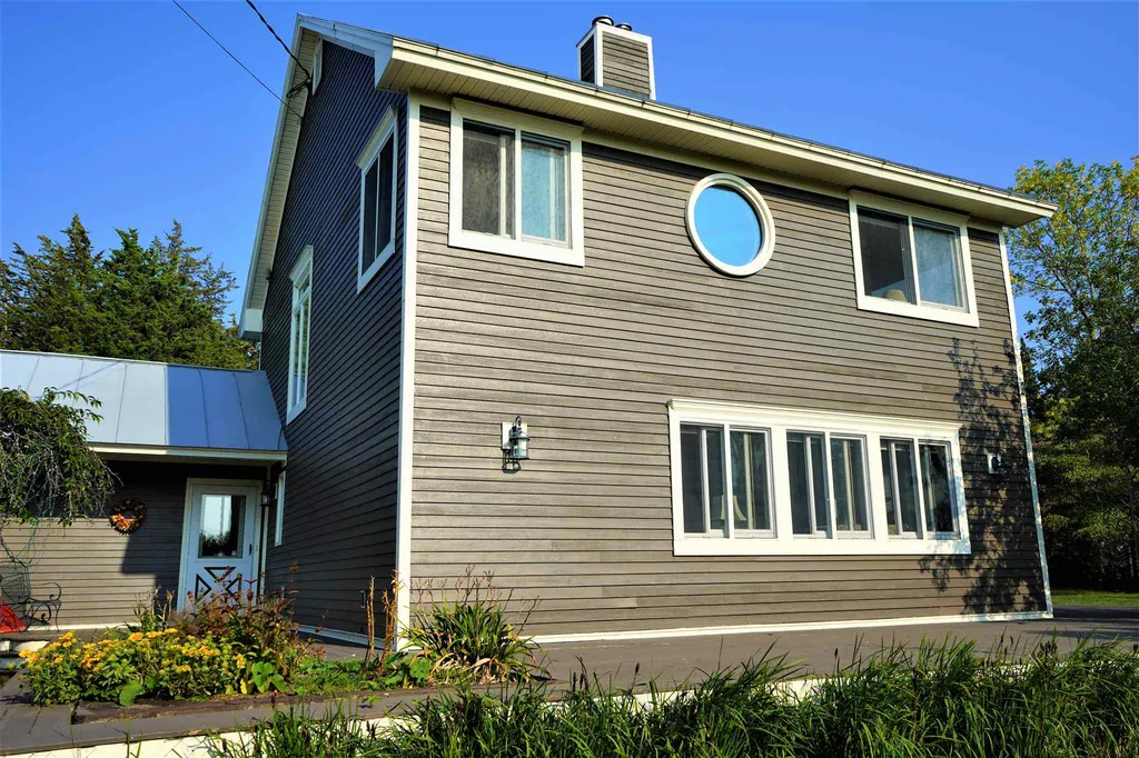 560 West Shore Road South Hero VT 05486