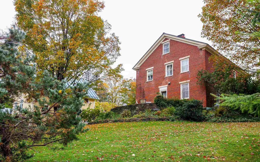 9 Hill Road Acworth NH 03601