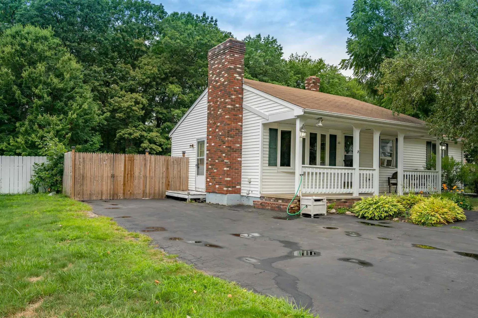 141 Hoyt Street Manchester NH 03103