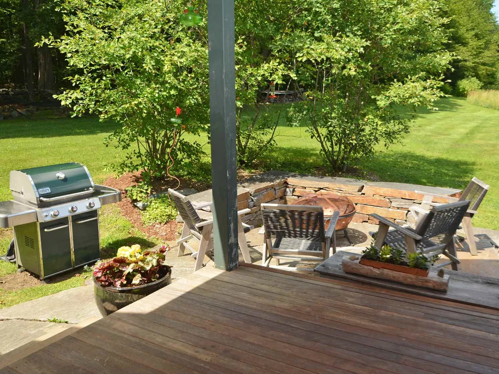 221 Eurich Farm Road Waitsfield VT 05673