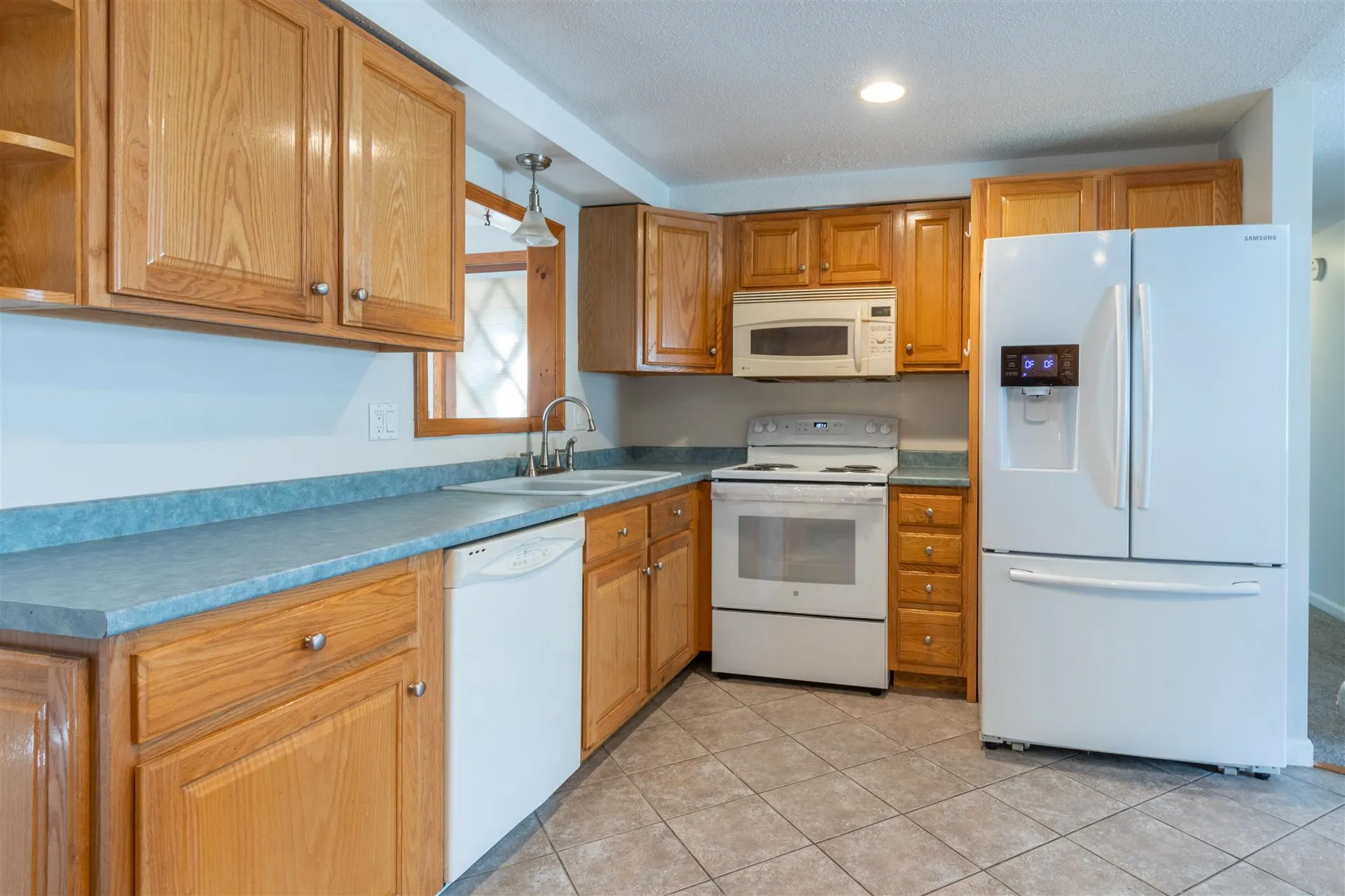 62 Faith Lane Manchester NH 03103