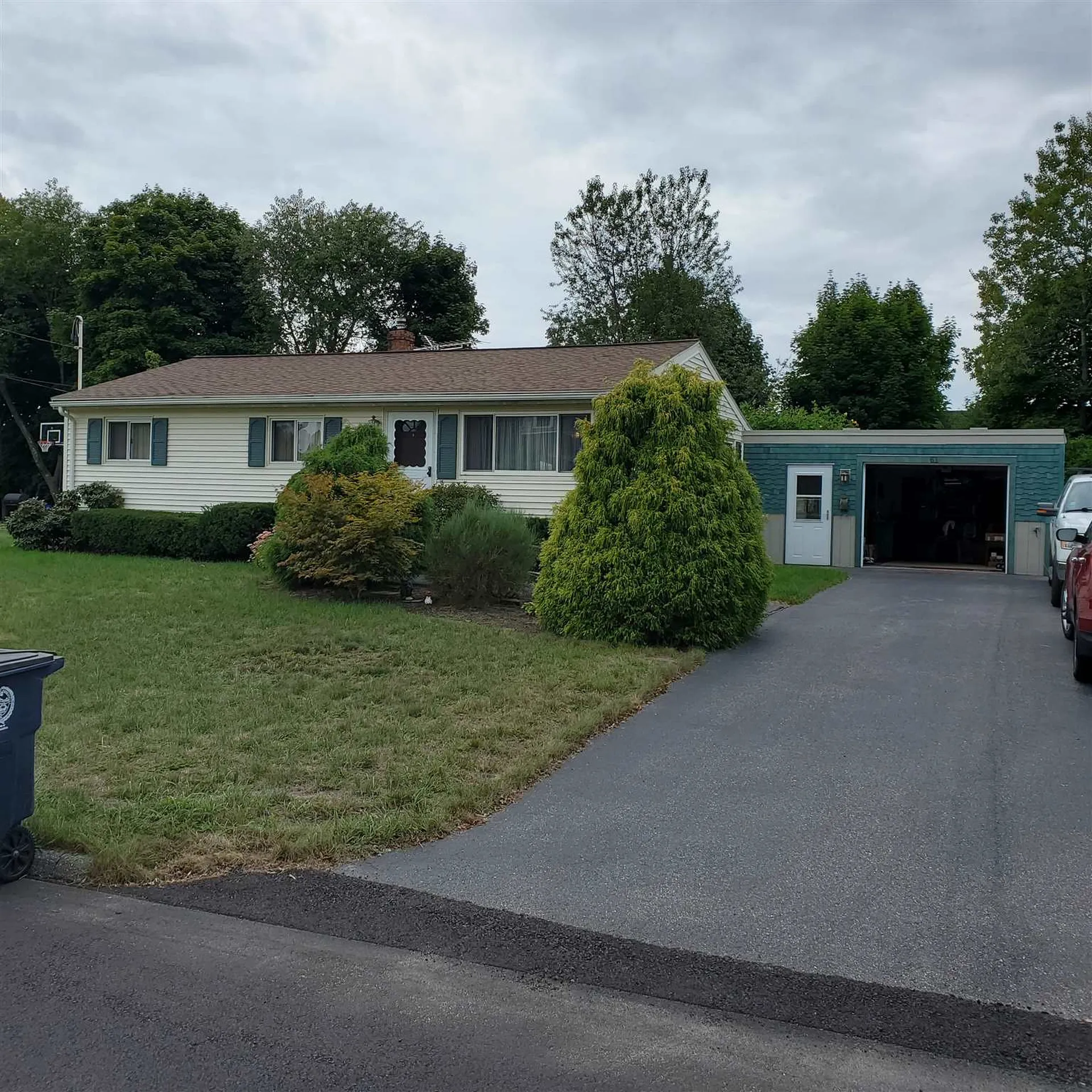 61 Alder Drive Nashua NH 03060