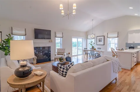 23 Catalpa Road Salem NH 03079