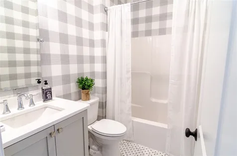 23 Catalpa Road Salem NH 03079