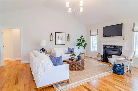 23 Catalpa Road Salem NH 03079
