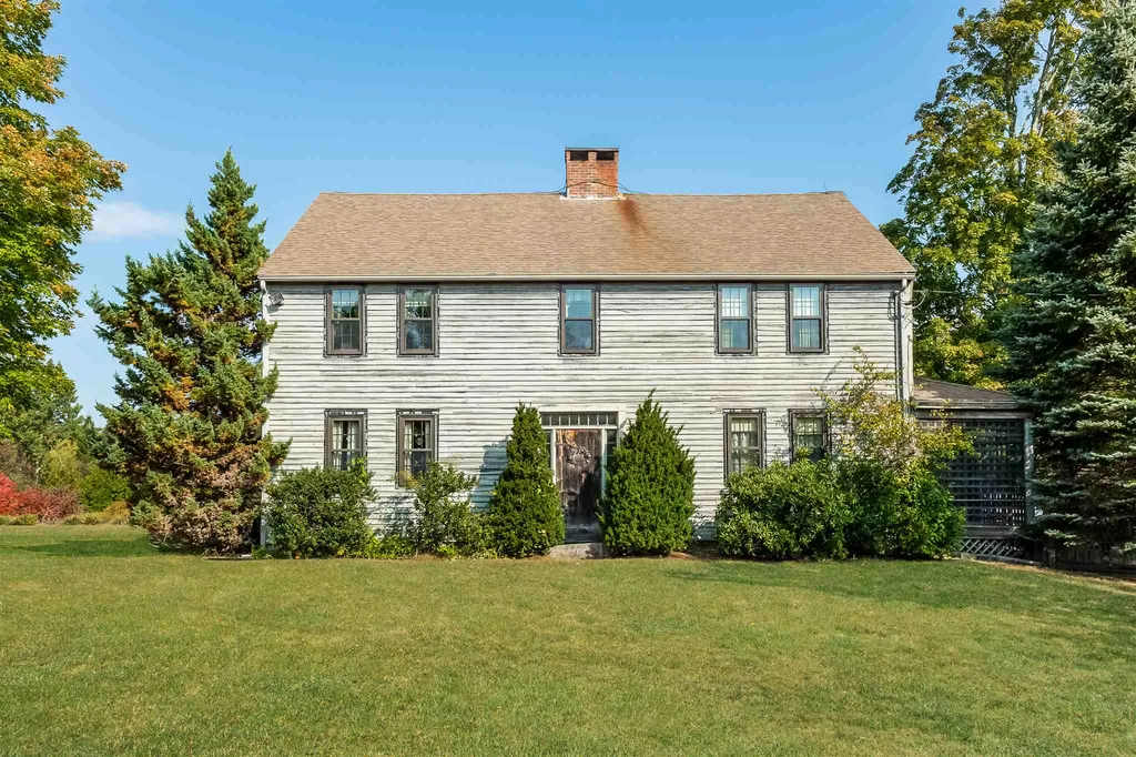 1407 S Stark Highway Weare NH 03281
