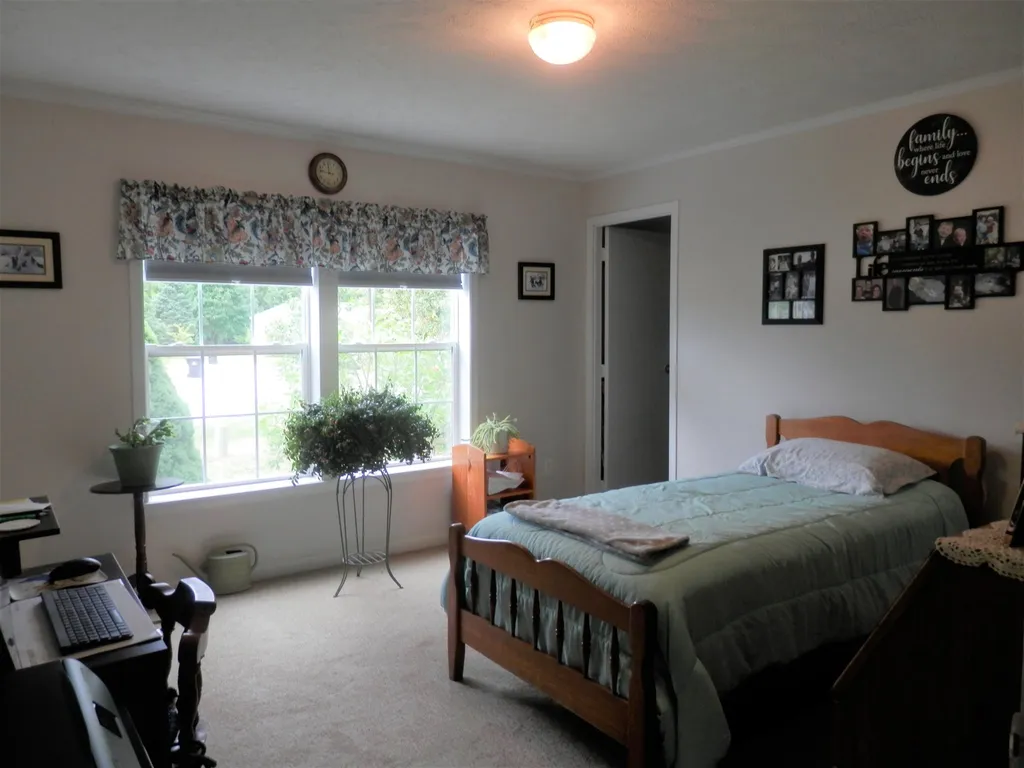 8 Timberline Drive Tilton NH 03276