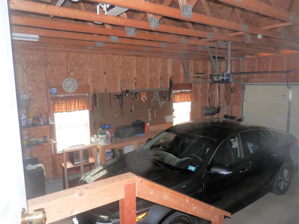8 Timberline Drive Tilton NH 03276