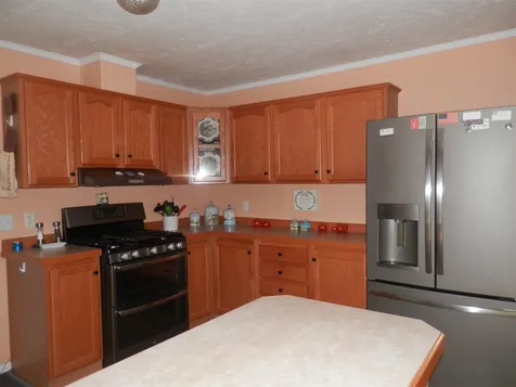 8 Timberline Drive Tilton NH 03276